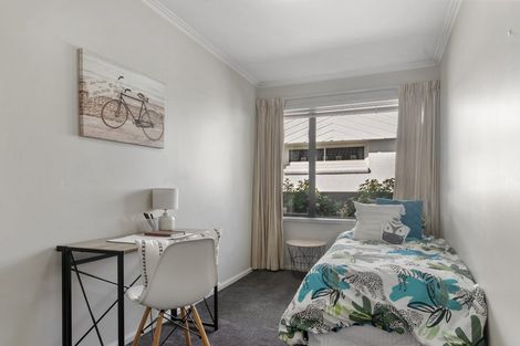Photo of property in 120 Glandovey Road, Strowan, Christchurch, 8052