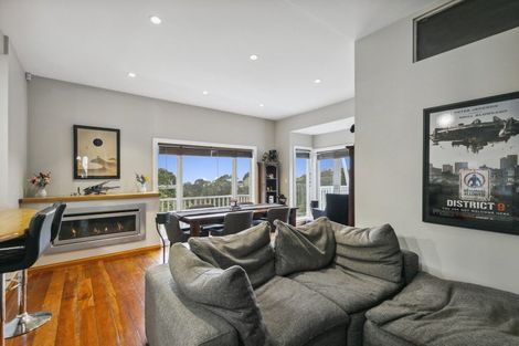 Photo of property in 67 Garden Road, Northland, Wellington, 6012