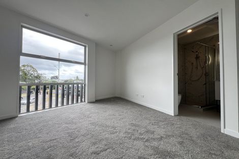 Photo of property in 100 Trafalgar Street, Waterloo, Lower Hutt, 5011