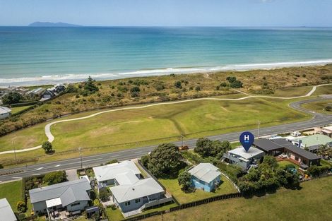 Photo of property in 118 Seaforth Road, Waihi Beach, 3611
