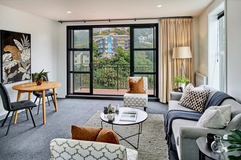 Photo of property in Atrium Towers, 8f/154 The Terrace, Wellington Central, Wellington, 6011