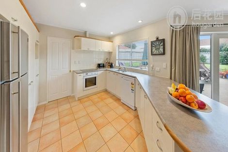 Photo of property in 5 Aspatria Place, Northpark, Auckland, 2013