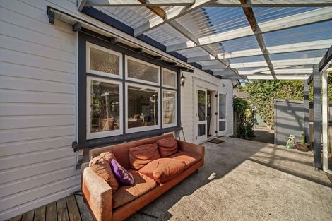 Photo of property in 108 Retreat Road, Avonside, Christchurch, 8061