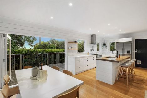 Photo of property in 49 Maritime Terrace, Birkenhead, Auckland, 0626