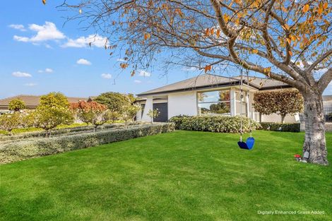 Photo of property in 4 Richard Seddon Drive, Northwood, Christchurch, 8051