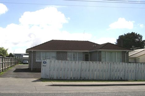Photo of property in 1/29 Pomaria Road, Henderson, Auckland, 0610