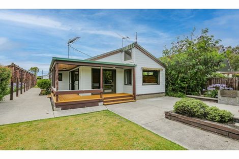 Photo of property in 238 Estuary Road, South New Brighton, Christchurch, 8062