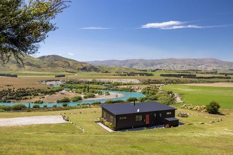 Photo of property in Luggate - Cromwell Road, Queensberry, Cromwell, 9383