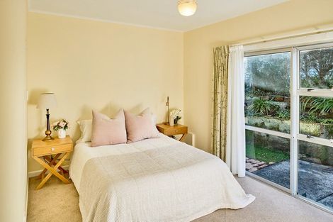 Photo of property in 128 Mana Esplanade, Paremata, Porirua, 5026