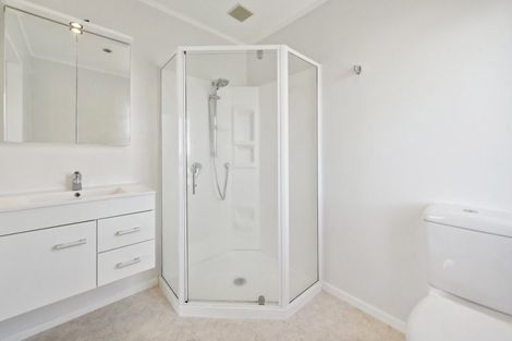 Photo of property in 15 Bury Grove, Strathmore Park, Wellington, 6022