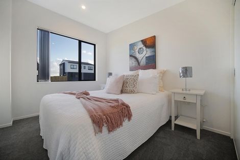 Photo of property in 22b Crestview Rise, Papakura, 2110