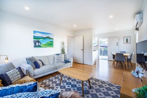 Photo of property in 1/8 Lancaster Road, Beach Haven, Auckland, 0626