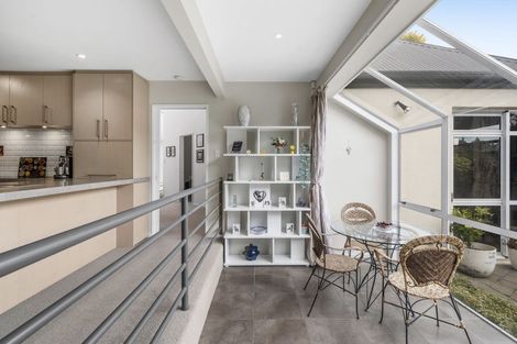 Photo of property in 33 Glenburn Place, Avonhead, Christchurch, 8042