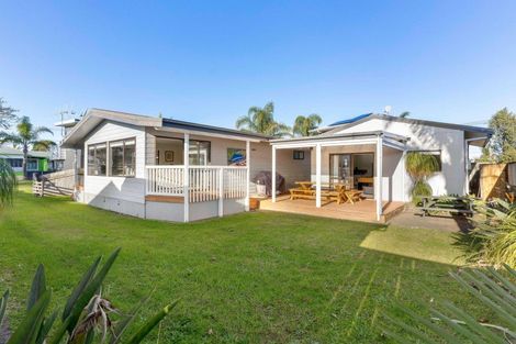 Photo of property in 307b Ocean Road, Whangamata, 3620