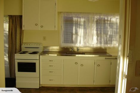 Photo of property in 53 Henderson Valley Road, Henderson, Auckland, 0612