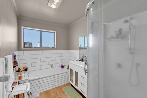 Photo of property in 3 Dalton Crescent, Dinsdale, Hamilton, 3204