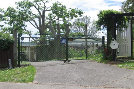Photo of property in 11 Lismore Place, Papatoetoe, Auckland, 2025