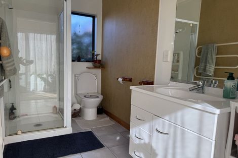 Photo of property in 24 Waimea Road, Waikanae Beach, Waikanae, 5036