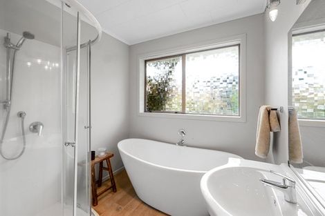 Photo of property in 19 Wesley Avenue, Frankleigh Park, New Plymouth, 4310