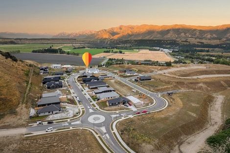 Photo of property in 33 Atkins Road, Luggate, Wanaka, 9382