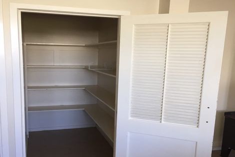 Photo of property in 35 Clayburn Road, Glen Eden, Auckland, 0602