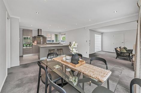 Photo of property in 27 Tui Street, Fendalton, Christchurch, 8041