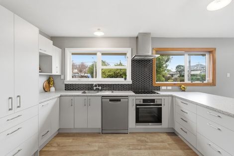 Photo of property in 50 Staveley Street, Avonhead, Christchurch, 8042