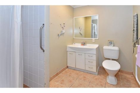 Photo of property in 2/36 Growers Lane, Mangere East, Auckland, 2024