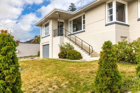 Photo of property in 107 Branxholm Street, Roxburgh, 9500