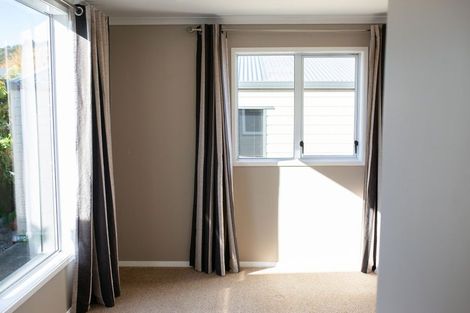 Photo of property in 5a Waimarie Avenue, Paraparaumu, 5032