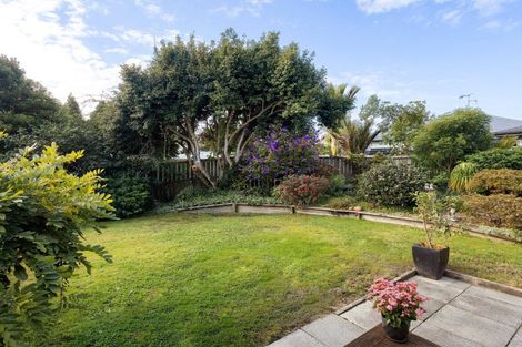 Photo of property in 23 Gilbass Avenue, Hamilton Lake, Hamilton, 3204
