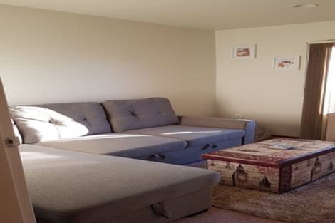 Photo of property in 14 Marina View, Paremata, Porirua, 5026