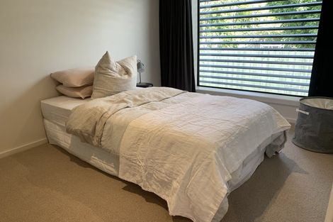 Photo of property in 1a/1 Park Rise, Campbells Bay, Auckland, 0630