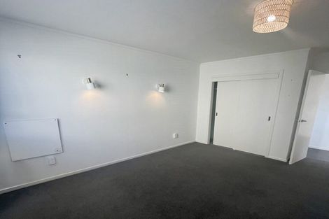 Photo of property in Grafon Court Flats, 53u2 Grafton Road, Roseneath, Wellington, 6011