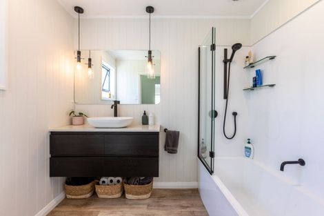 Photo of property in 12 Thyra Street, Dannevirke, 4930