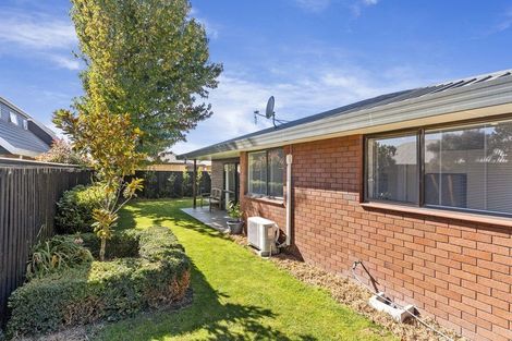 Photo of property in 2/119 Withells Road, Avonhead, Christchurch, 8042