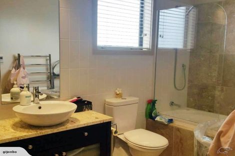 Photo of property in 140 Gills Road, Albany Heights, Auckland, 0632