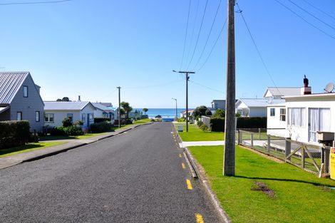 Photo of property in 5 Pacific Road, Waihi Beach, 3611