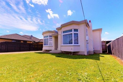 Photo of property in 581 Queen Street East, Levin, 5510