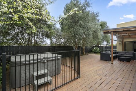 Photo of property in 144 Guildford Drive, Paraparaumu Beach, Paraparaumu, 5032