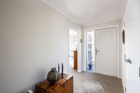 Photo of property in 374b Carrington Street, Upper Vogeltown, New Plymouth, 4310
