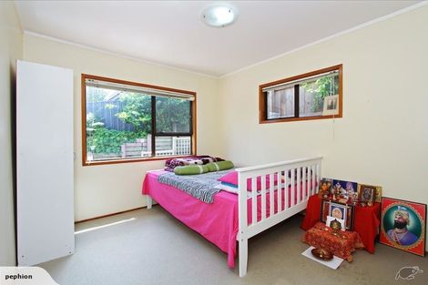 Photo of property in 4/20 Reid Road, New Lynn, Auckland, 0600