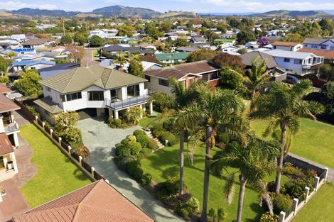 Photo of property in 90 Dickson Road, Papamoa Beach, Papamoa, 3118