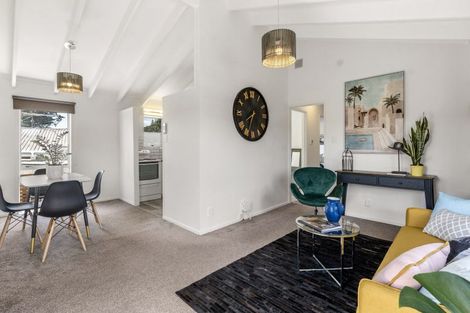 Photo of property in 1/46 Chippendale Crescent, Birkdale, Auckland, 0626