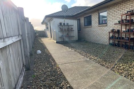 Photo of property in 4 Trillick Place, Tuakau, 2121