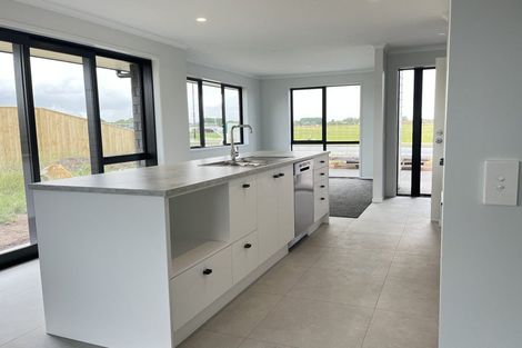 Photo of property in 26 Springwater Drive, Maewa, 4702