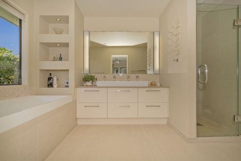 Photo of property in 62 Centennial Drive, Whitianga, 3510