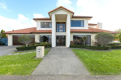 Photo of property in 1 Clomell Drive, Flat Bush, Auckland, 2019