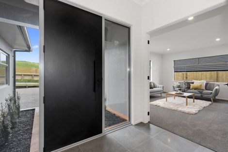 Photo of property in 3 Bosun Place, Te Atatu Peninsula, Auckland, 0610