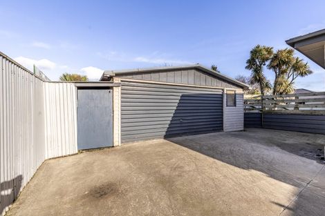 Photo of property in 17 Holloway Street, Waikiwi, Invercargill, 9810